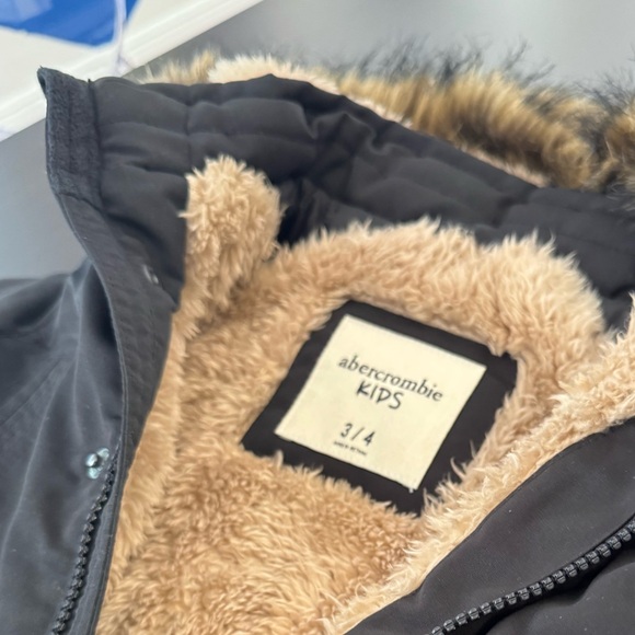 Abercrombie Black Parka with Faux Fur Hood - Picture 6 of 11